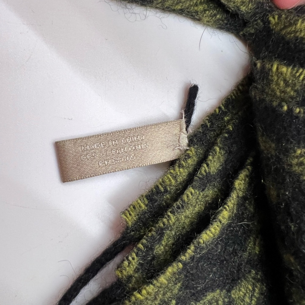 Nordstrom Cashmere Scarf Animal Print Green Black 70” long x 10” wide - Picture 3 of 3